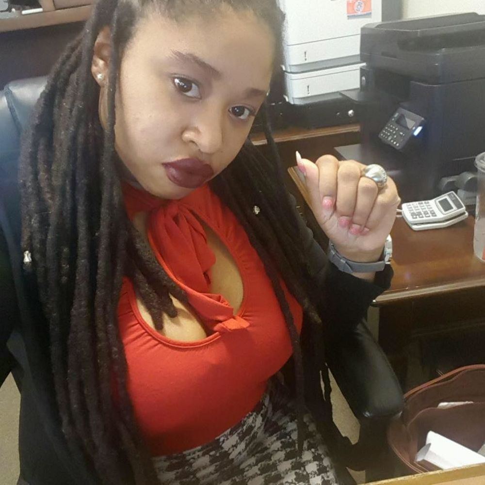 Meet your Posher, Can